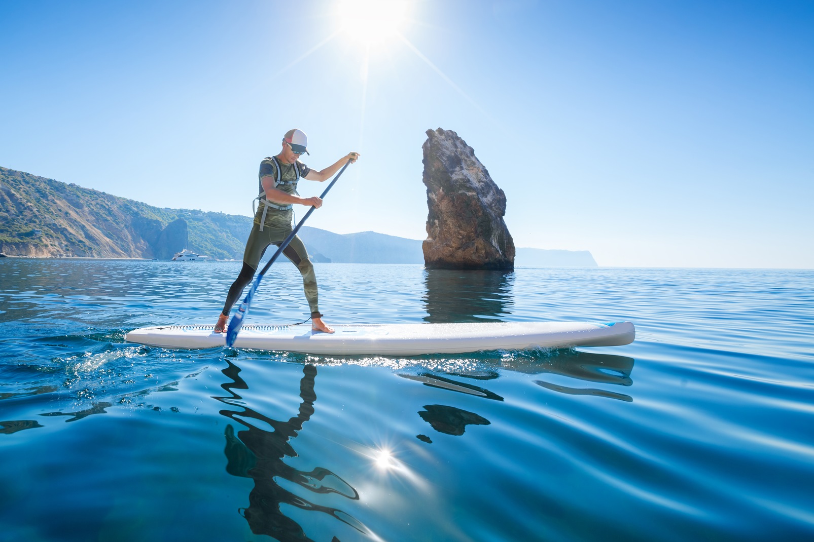 elie paddle boarding