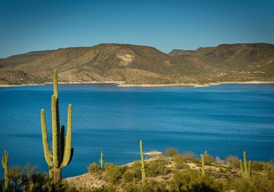 Powerboating Thrills on Lake Pleasant, Arizona