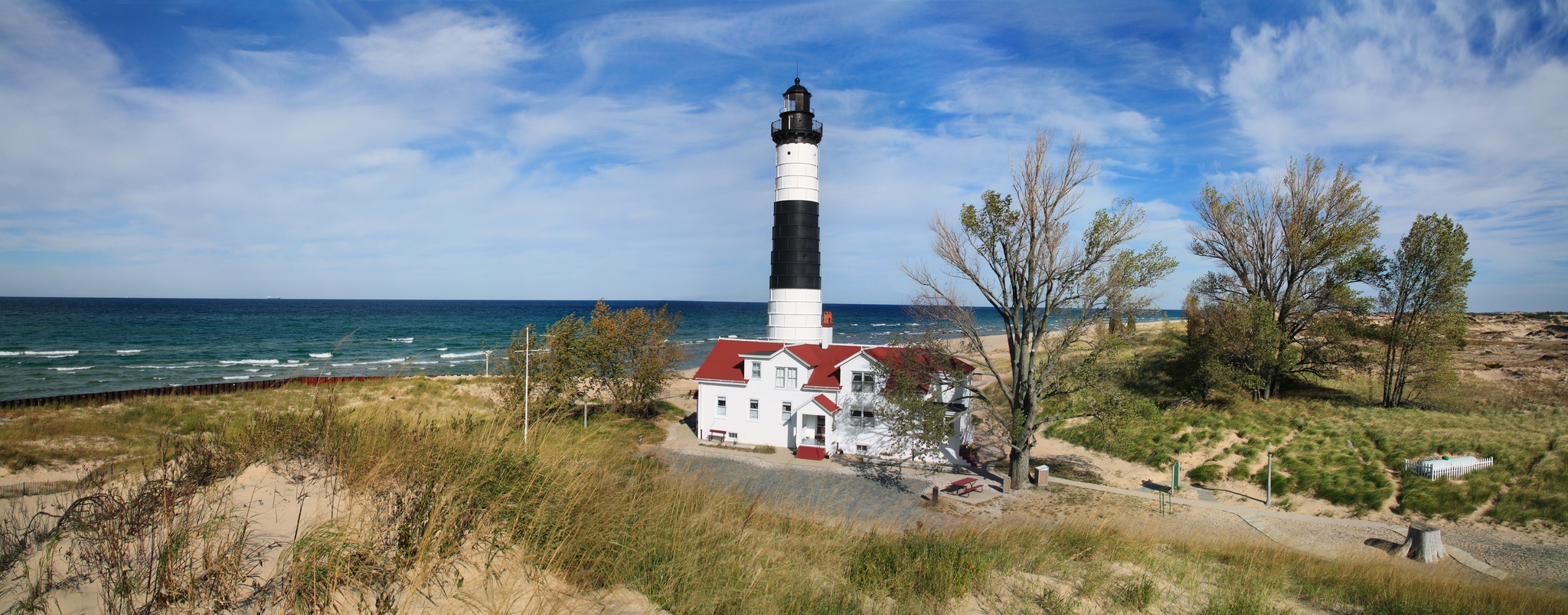 The Michigan Lake Triangle. Was it aliens? – The Midnight Train