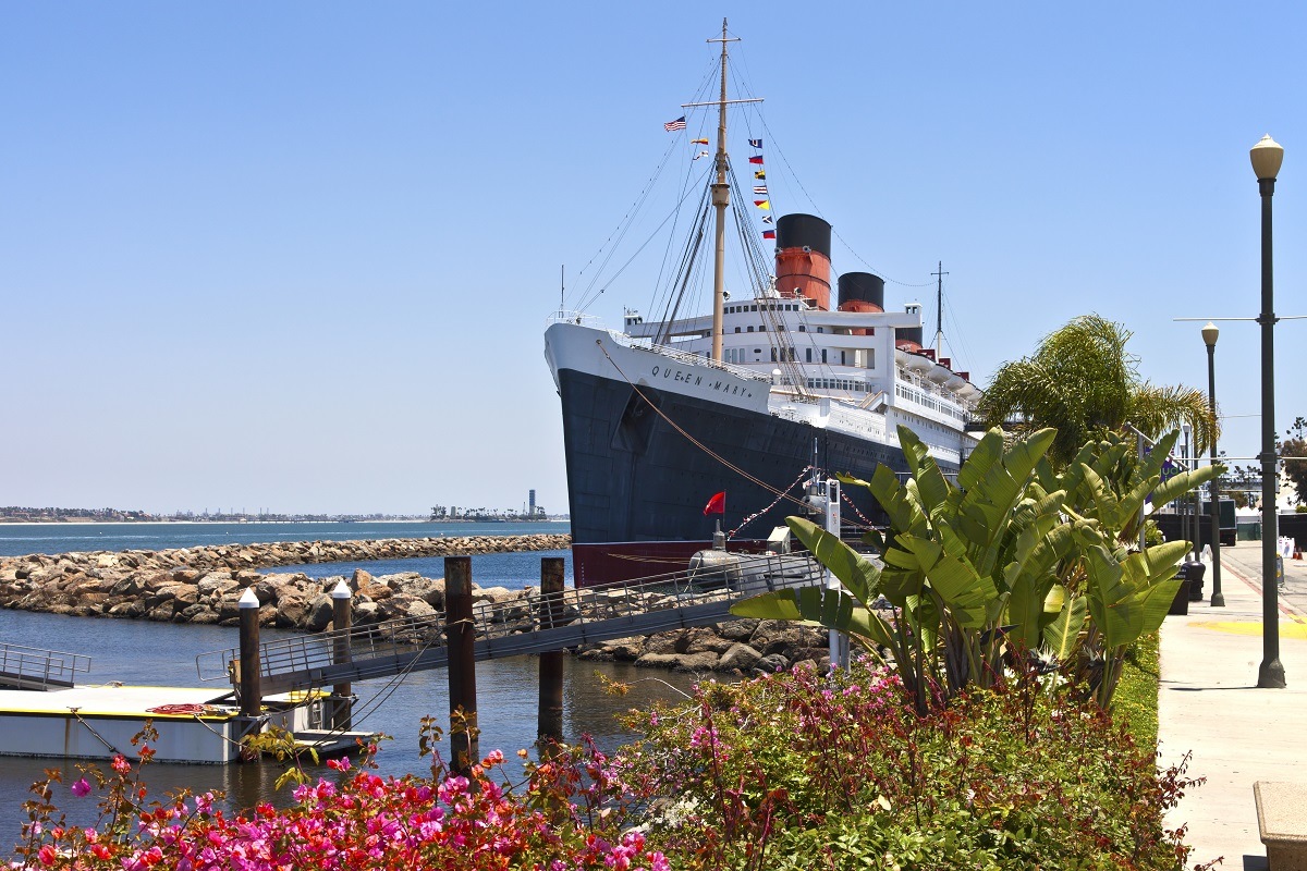 Cruising to the Queen Mary for a Halloween Adventure
