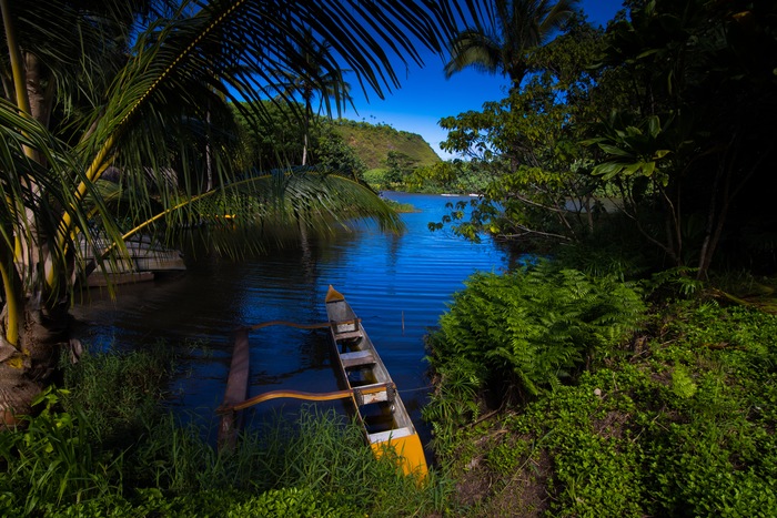 Travel to the Tropics: Cruising Hawaii's Wailua River
